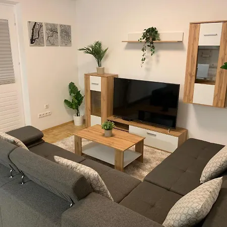 Exzellentes Mit Toller Aussicht! Appartamento Linz